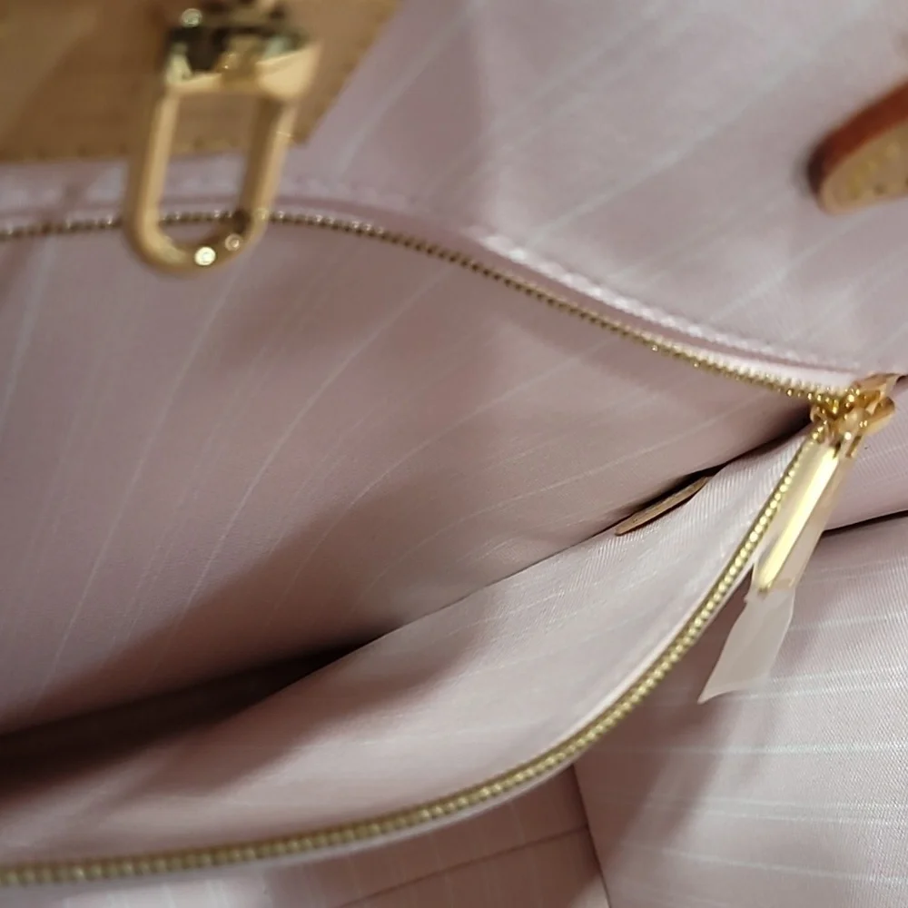 Louis Vuitton Onthego GM GUAM  Special  Edition  Collection New - Picture 14 of 16